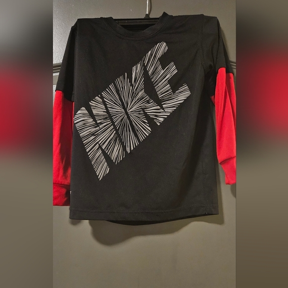 Nike Black Dri-FIT Shirt - Picture 1 of 2